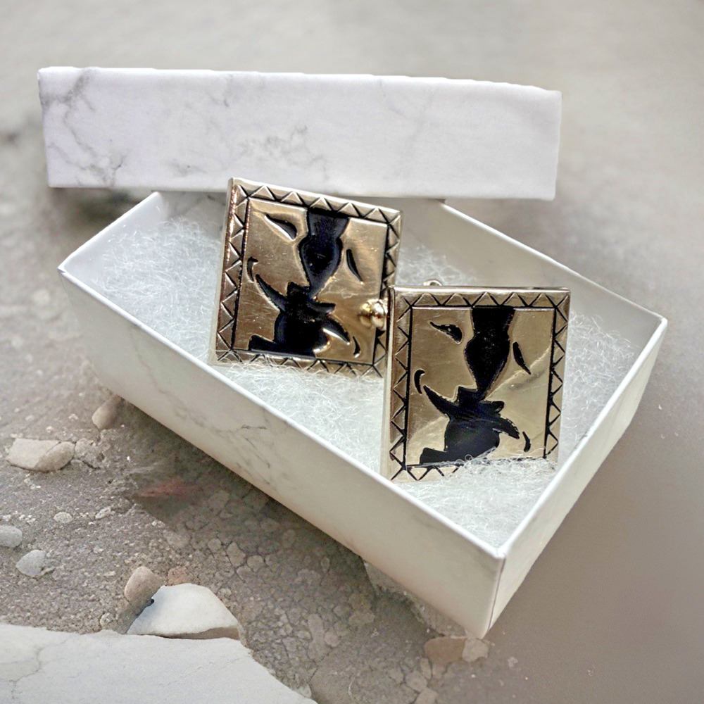 Swank Vintage Silver Tone Square Cufflinks - Black Animal Silhouette Design L2